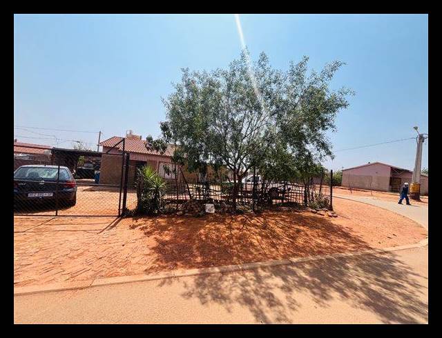 2 BEDROOM HOUSE FOR SALE IN LEHAE